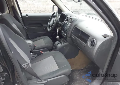 2016 Jeep Patriot Sport z USA, uszkodzony, nr VIN 1C4NJPBA9GD726508